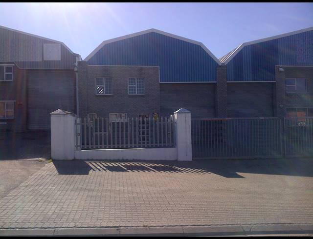 550M² FACTORY TO LET IN STIKLAND